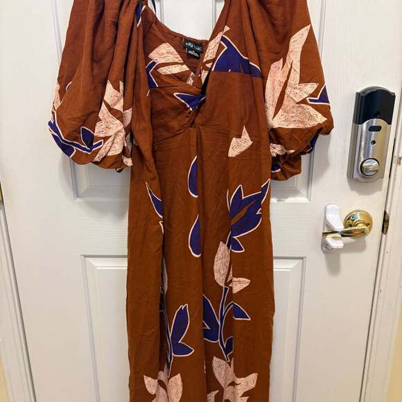 City Chic Rust Brown Puff-Sleeve Maxi Dress – Smocked Back MSRP $159 - Picture 5 of 12